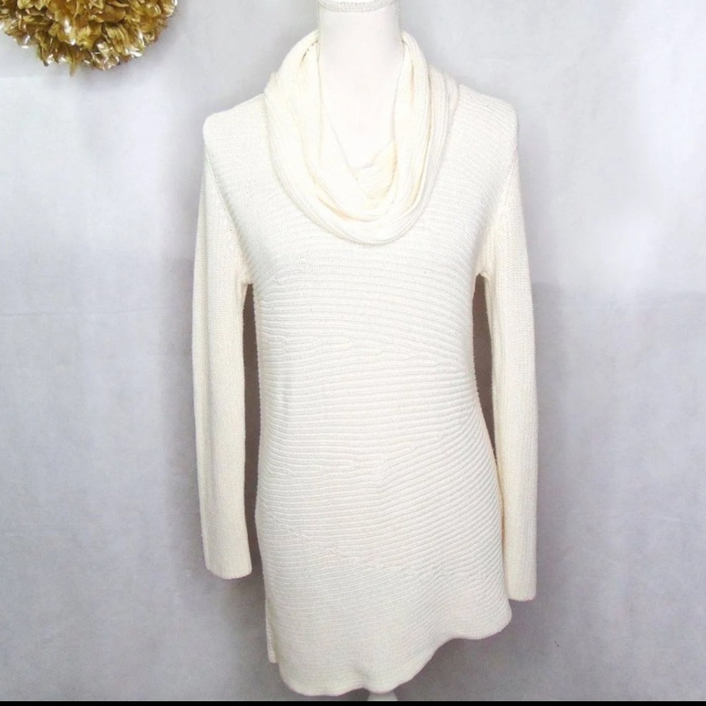 Vince Camuto Cream Knit Cowl Neck Sweater Asymmetric Hem